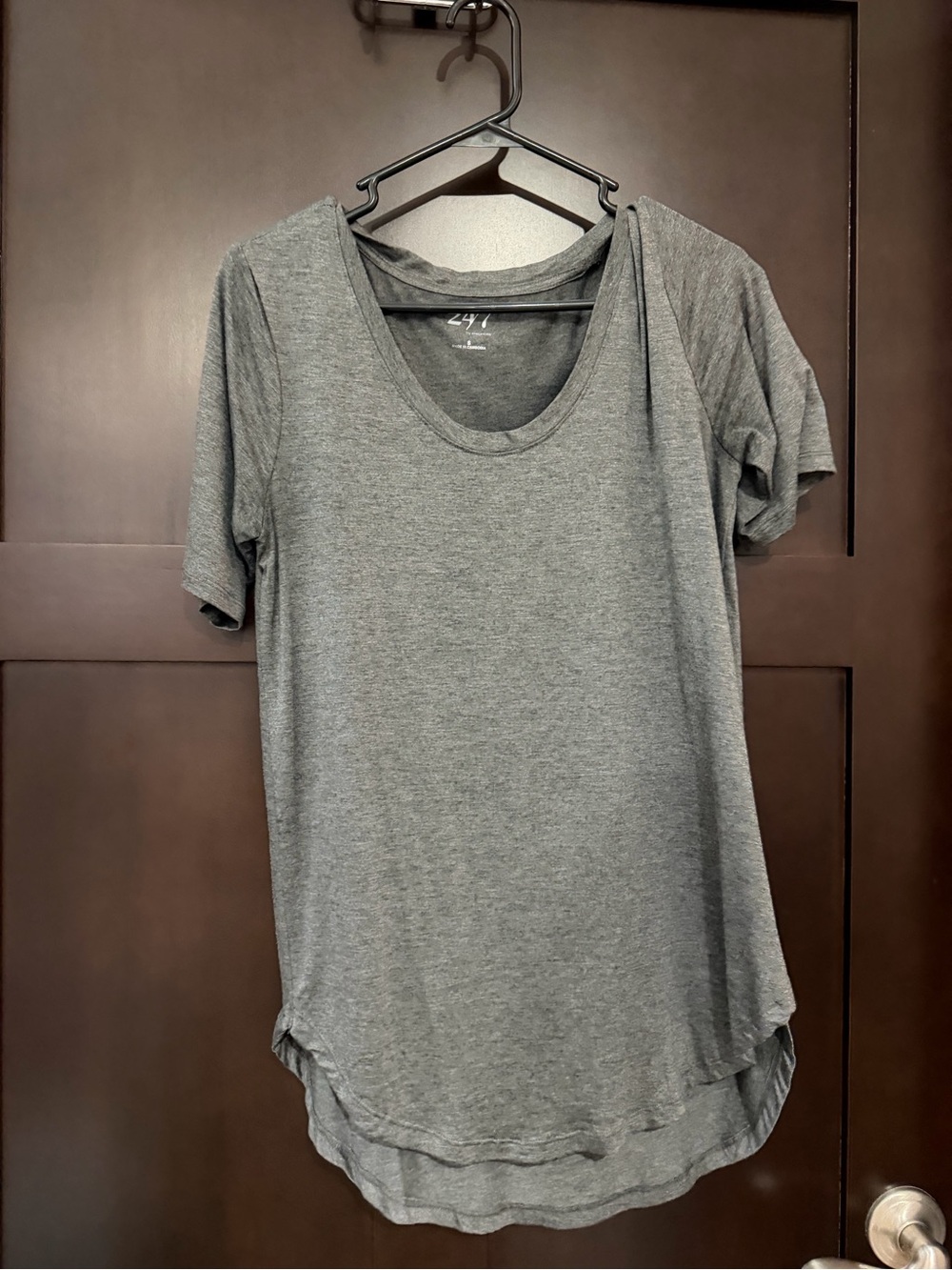 Maurices Heather Gray Scoop Neck Short Sleeve Tee